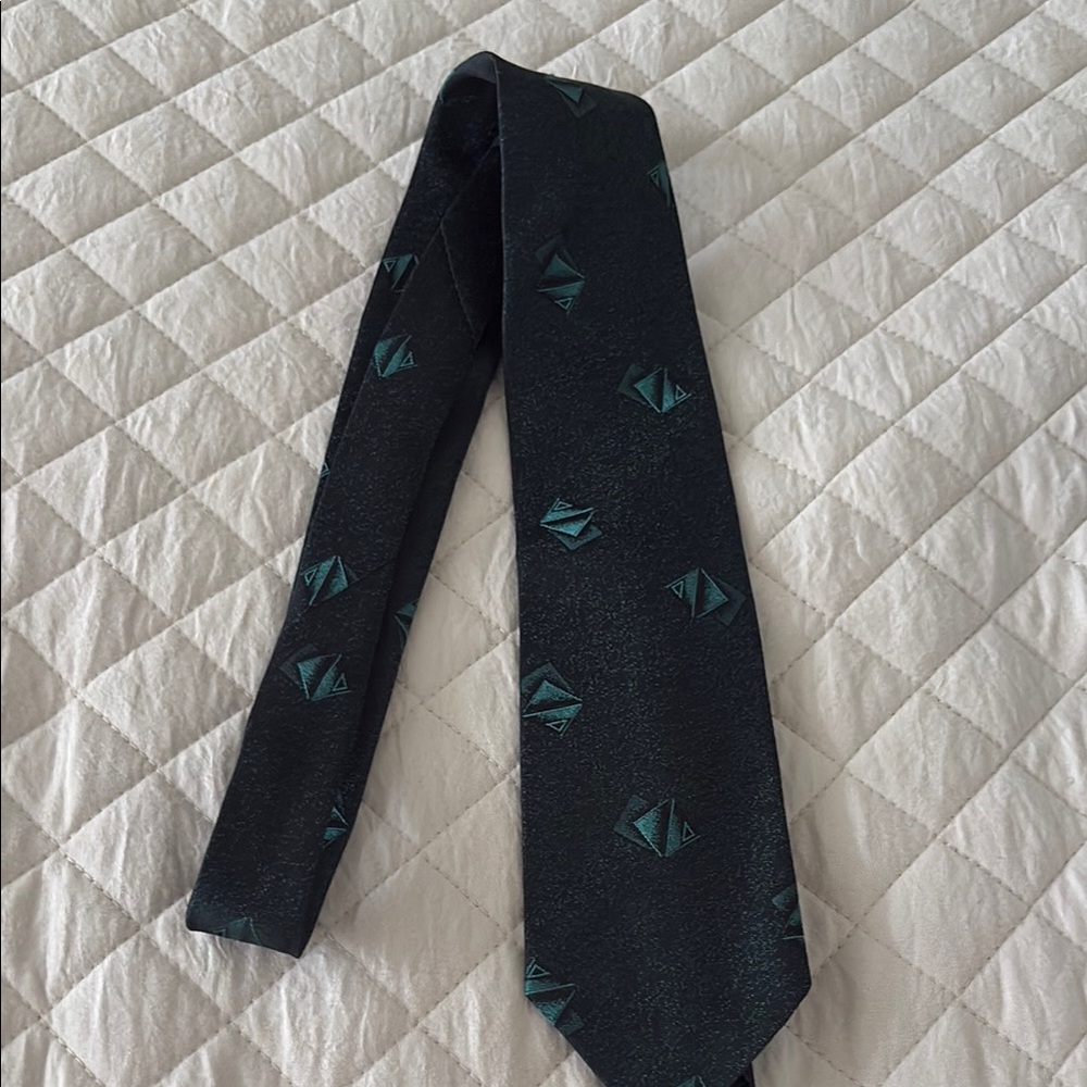 3/$27 VINTAGE polyester tie